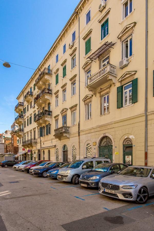 Apartments Porto Marina 2 Rijeka Exterior foto